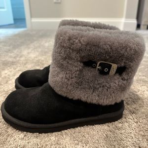 Black/Gray Ugg Boots